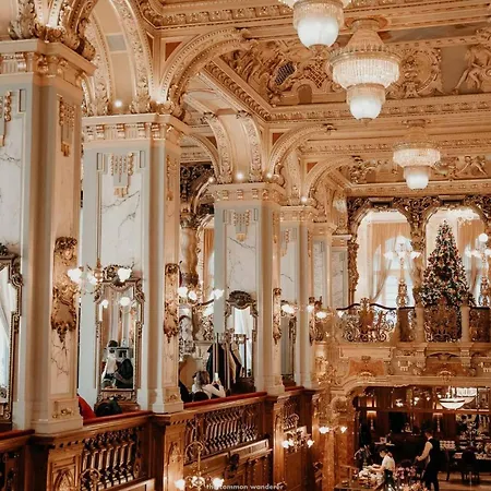 Luxury Art Deco Near Hungarian Parliament * Budapest