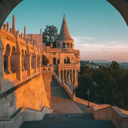 Luxury Art Deco Near Hungarian Parliament * Budapest